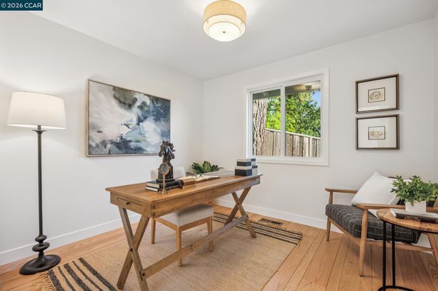 1026 Windsor Dr, Lafayette, CA 94549