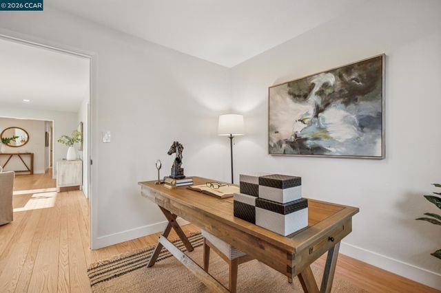 1026 Windsor Dr, Lafayette, CA 94549