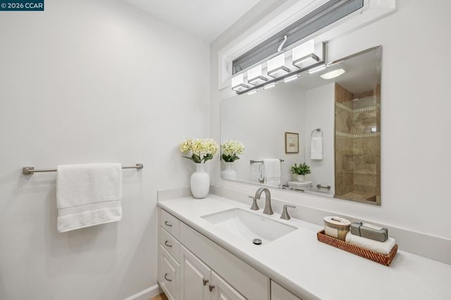 1026 Windsor Dr, Lafayette, CA 94549