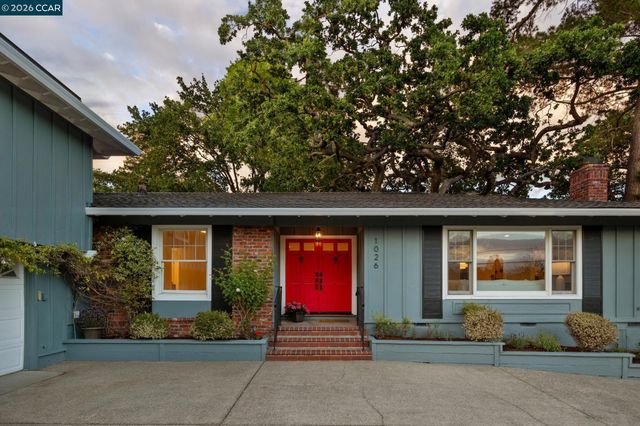 1026 Windsor Dr, Lafayette, CA 94549