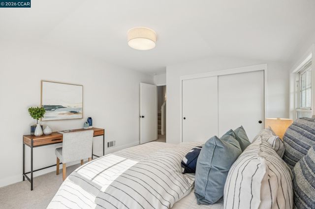 1026 Windsor Dr, Lafayette, CA 94549