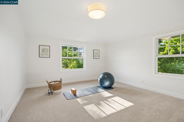 1026 Windsor Dr, Lafayette, CA 94549