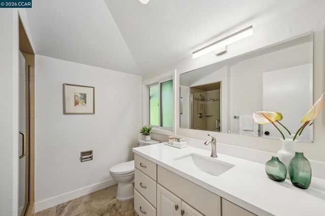 1026 Windsor Dr, Lafayette, CA 94549