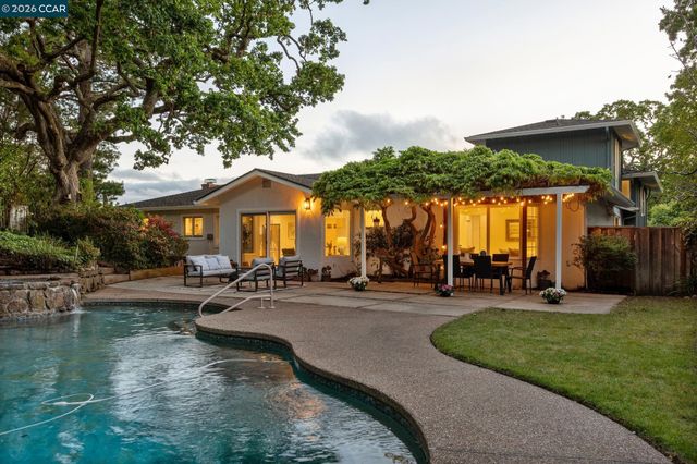 1026 Windsor Dr, Lafayette, CA 94549