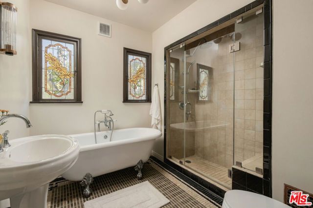 3134 Ellington Drive, Los Angeles, CA 90068