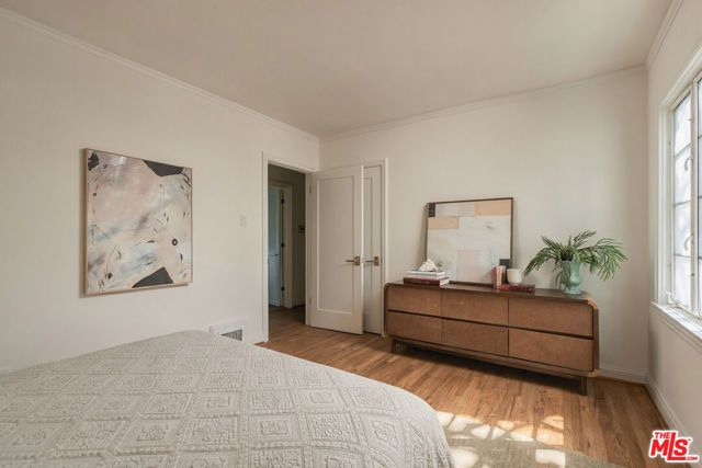 3134 Ellington Drive, Los Angeles, CA 90068