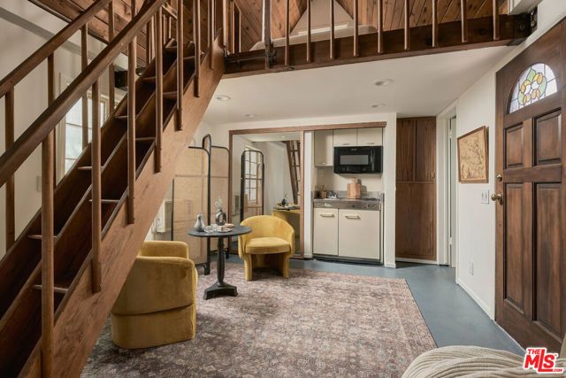3134 Ellington Drive, Los Angeles, CA 90068