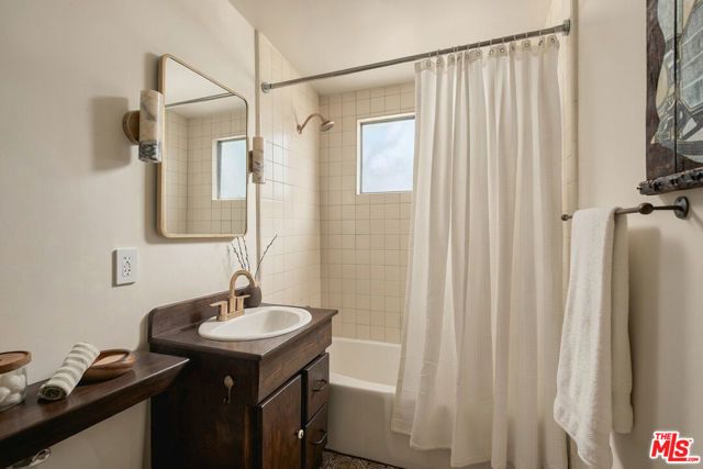 3134 Ellington Drive, Los Angeles, CA 90068