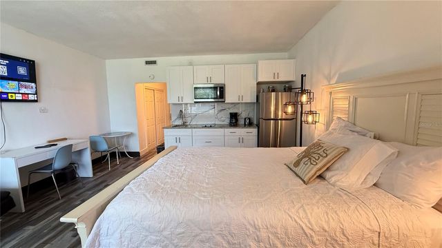 611 DESTINY DRIVE 410, Ruskin, FL 33570