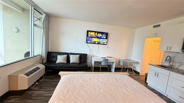 611 DESTINY DRIVE 410, Ruskin, FL 33570