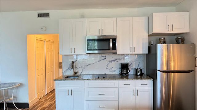 611 DESTINY DRIVE 410, Ruskin, FL 33570