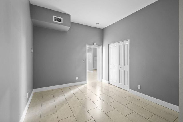 1401 Division Avenue, West Palm Beach, FL 33401