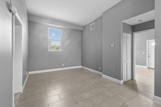 1401 Division Avenue, West Palm Beach, FL 33401