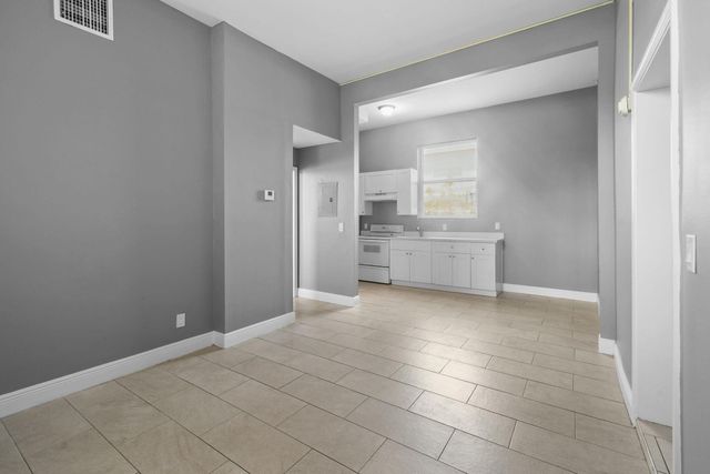 1401 Division Avenue, West Palm Beach, FL 33401