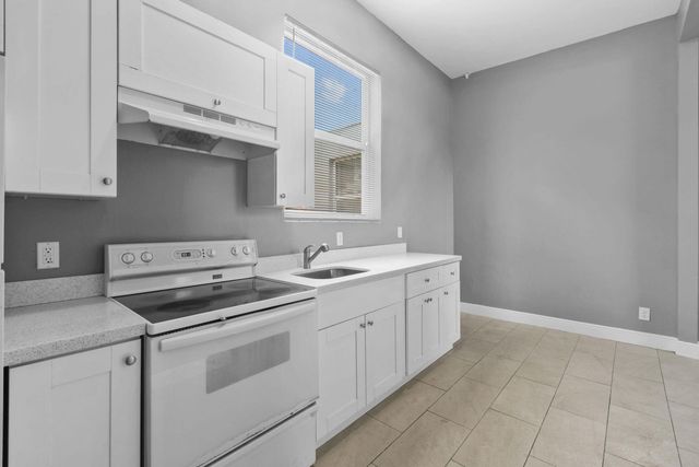 1401 Division Avenue, West Palm Beach, FL 33401