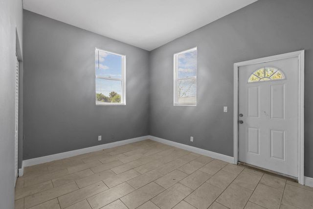 1401 Division Avenue, West Palm Beach, FL 33401