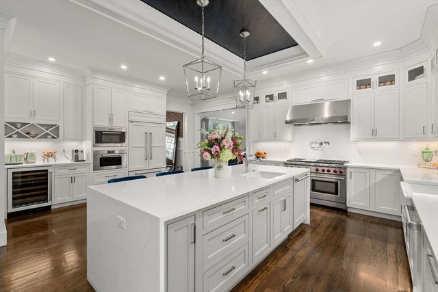 136 Beaumont Ave, Newton, MA 02460