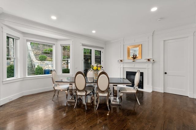 136 Beaumont Ave, Newton, MA 02460