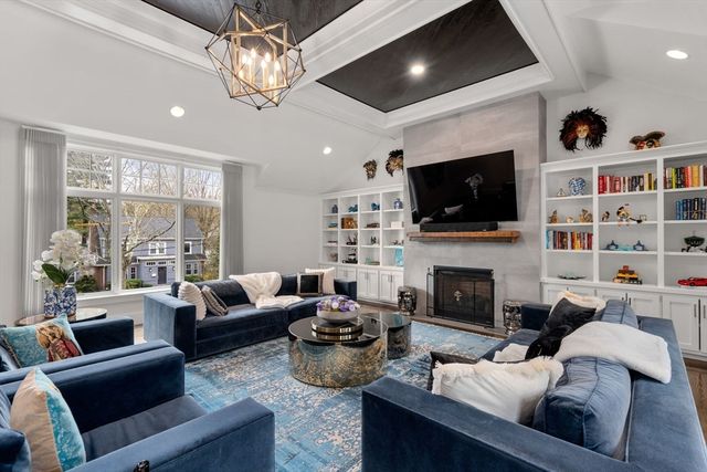 136 Beaumont Ave, Newton, MA 02460