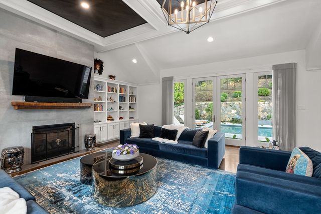 136 Beaumont Ave, Newton, MA 02460