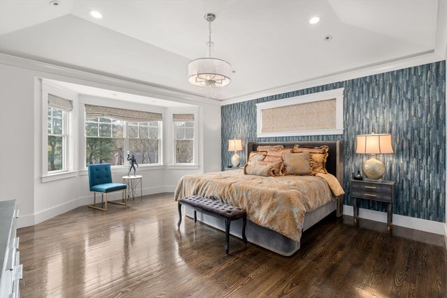 136 Beaumont Ave, Newton, MA 02460
