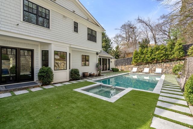 136 Beaumont Ave, Newton, MA 02460