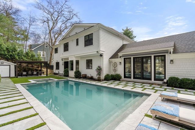 136 Beaumont Ave, Newton, MA 02460