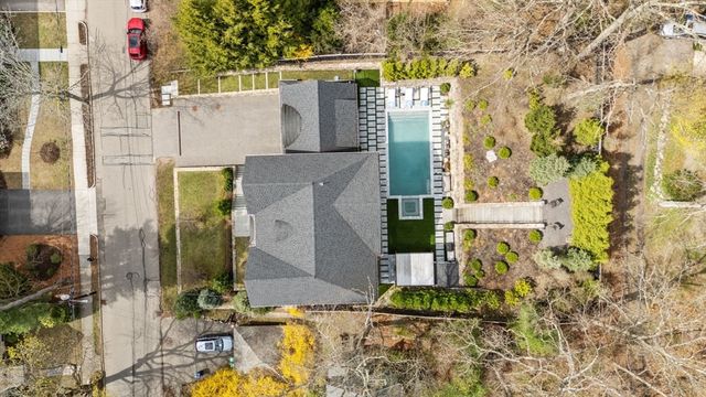 136 Beaumont Ave, Newton, MA 02460