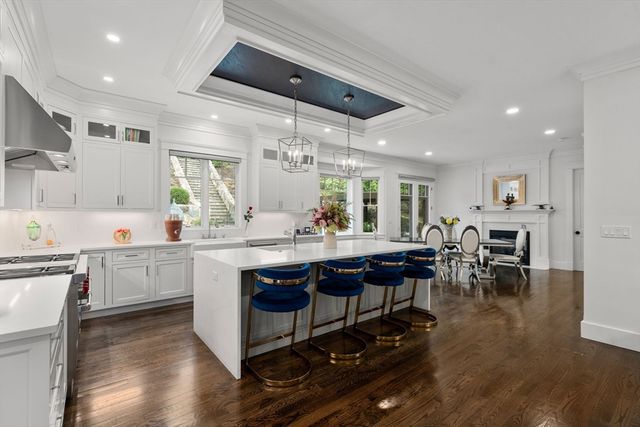 136 Beaumont Ave, Newton, MA 02460