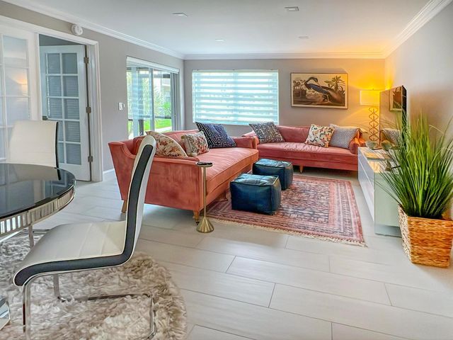 7665 Tahiti Lane 102, Lake Worth, FL 33467