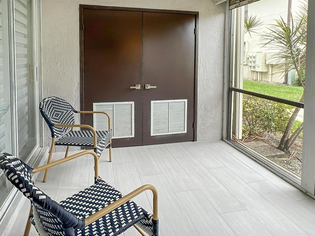 7665 Tahiti Lane 102, Lake Worth, FL 33467