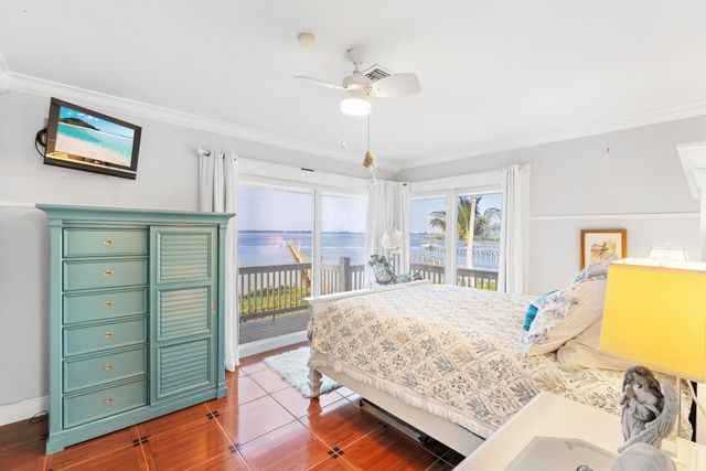 8 Herons Nest, Sewalls Point, FL 34996
