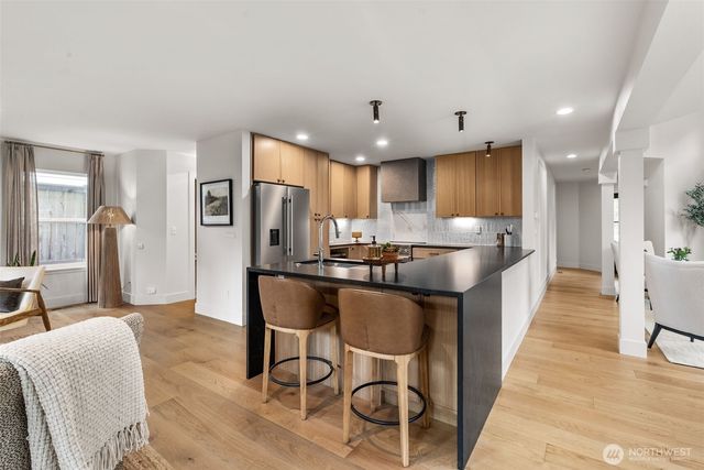6223 85th Avenue W, University Place, WA 98467
