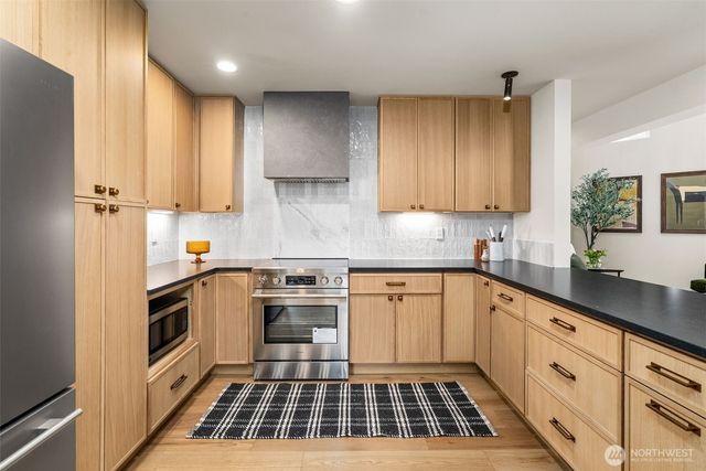 6223 85th Avenue W, University Place, WA 98467