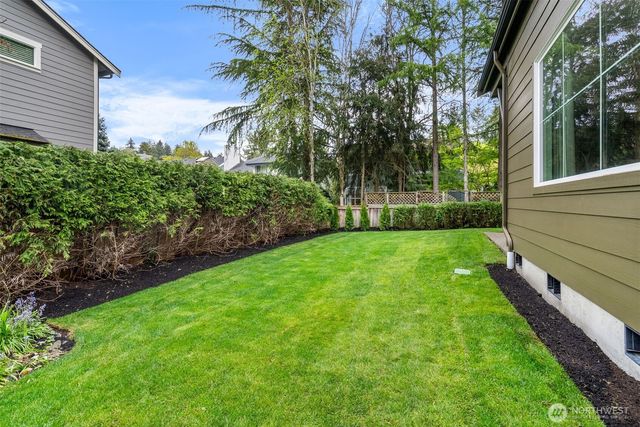6223 85th Avenue W, University Place, WA 98467