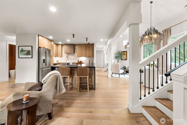 6223 85th Avenue W, University Place, WA 98467