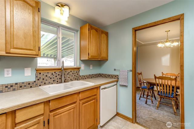 4913 N 13th Street, Tacoma, WA 98405