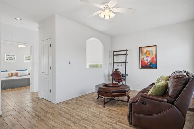 1520 Presto Way NW, Albuquerque, NM 87104
