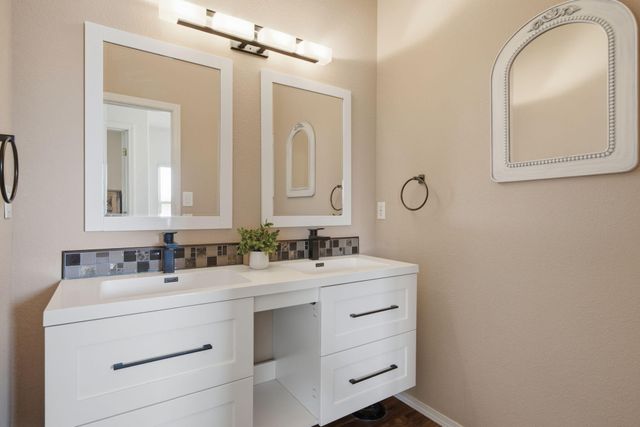 1520 Presto Way NW, Albuquerque, NM 87104
