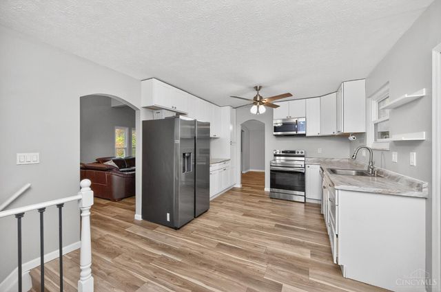 6652 Oakland Road, Goshen Twp, OH 45140