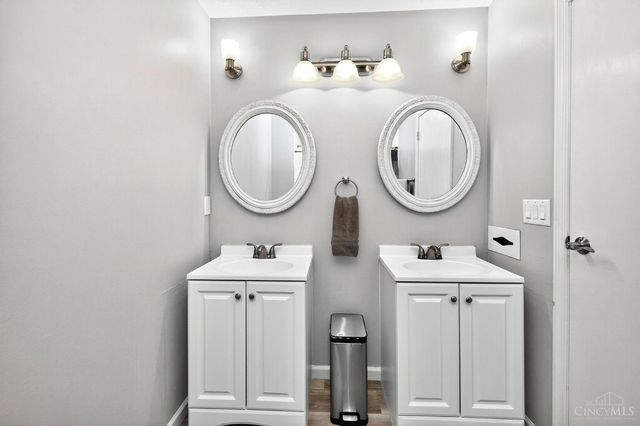 6652 Oakland Road, Goshen Twp, OH 45140