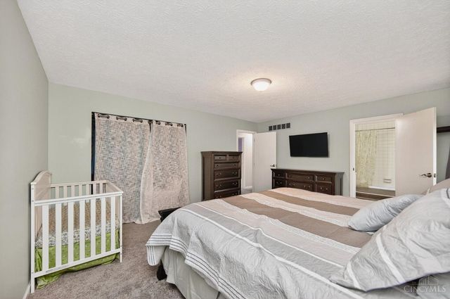 6652 Oakland Road, Goshen Twp, OH 45140