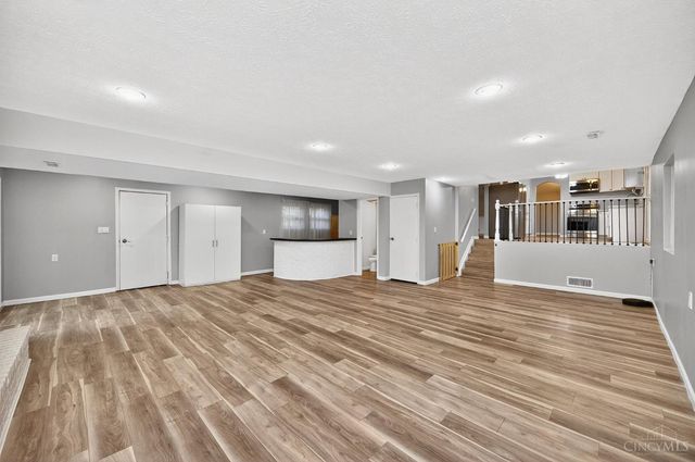 6652 Oakland Road, Goshen Twp, OH 45140