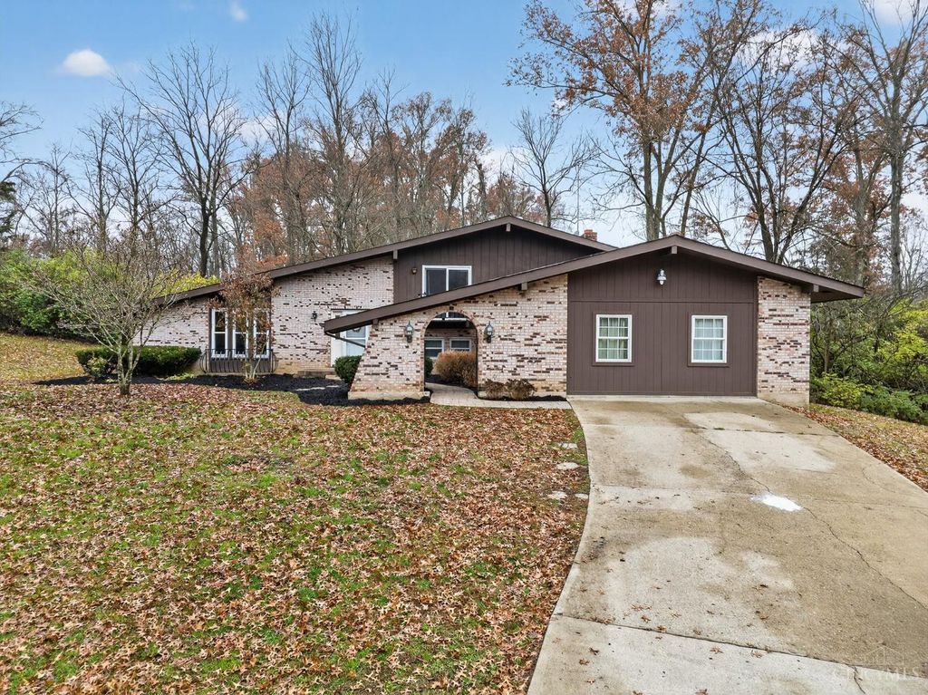6652 Oakland Road, Goshen Twp, OH 45140