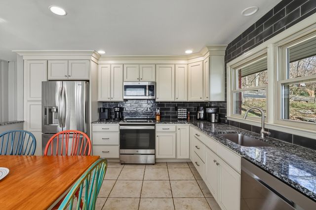 1428 Paradise Camp Road, Harrodsburg, KY 40330