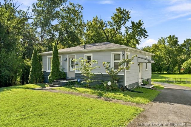 2411 Jollissaint Avenue, New Albany, IN 47150