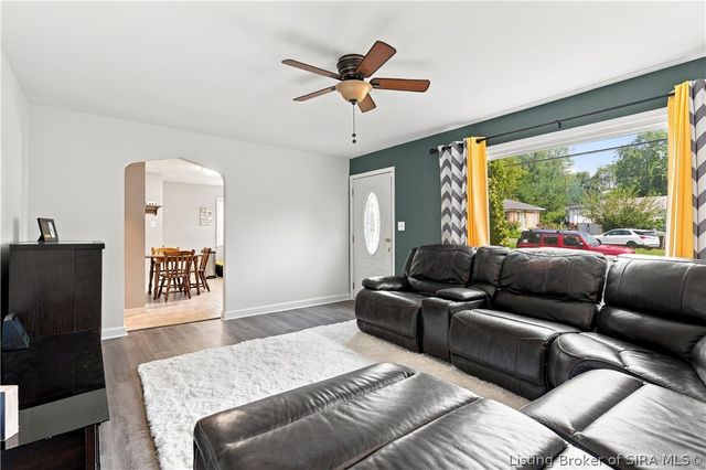 2411 Jollissaint Avenue, New Albany, IN 47150