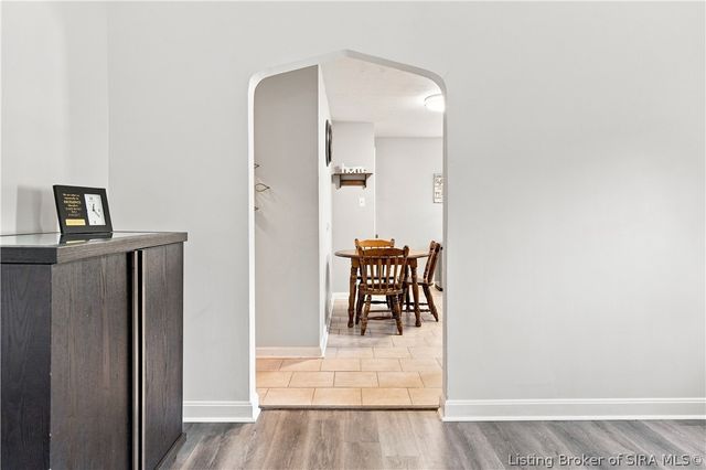 2411 Jollissaint Avenue, New Albany, IN 47150