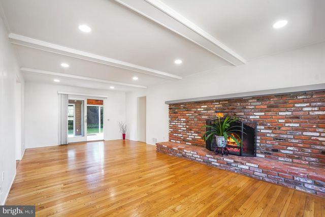 9120 PADDOCK LN, Potomac, MD 20854
