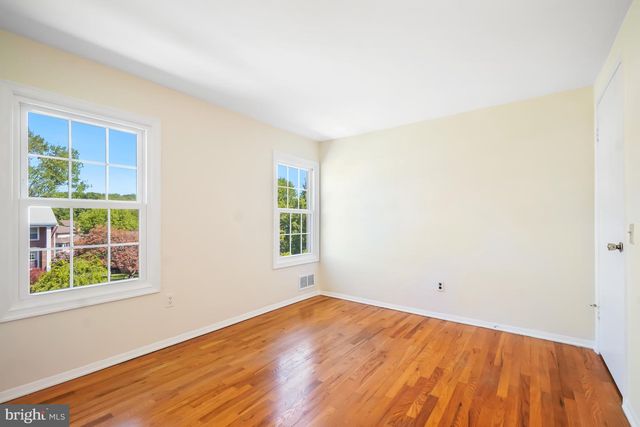 9120 PADDOCK LN, Potomac, MD 20854